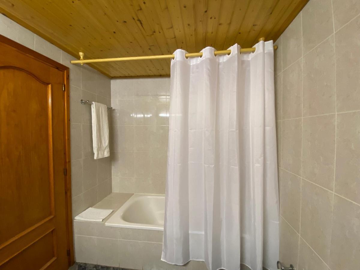 Hotel Rural Cal Amadeu Vilanova de Escornalbou Luaran gambar