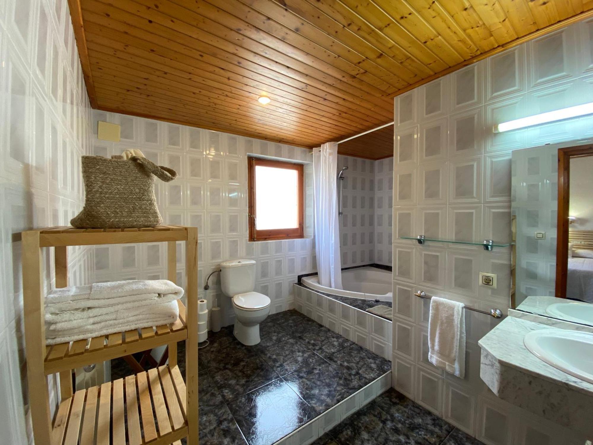 Hotel Rural Cal Amadeu Vilanova de Escornalbou Luaran gambar